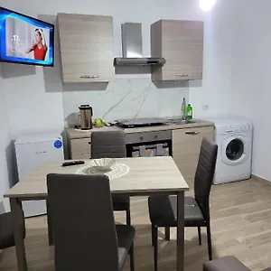 Gio' House , Napoli Italia