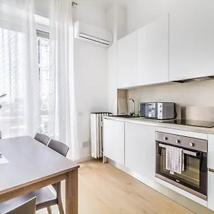 Appartamento Domusmi Spinoza-5, Milano